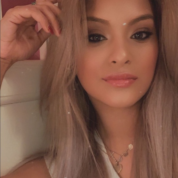 Meet your Posher, Natalie - Picture 1 of 1